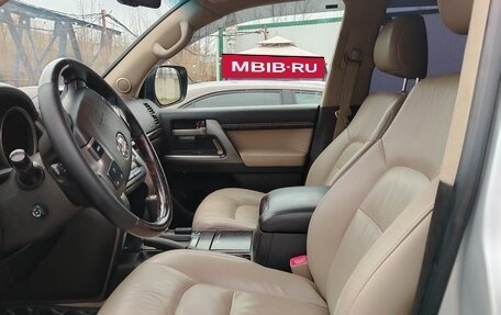 Toyota Land Cruiser 200, 2010 год, 2 500 000 рублей, 10 фотография