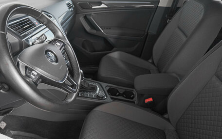 Volkswagen Tiguan II, 2018 год, 2 469 000 рублей, 9 фотография