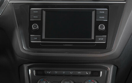 Volkswagen Tiguan II, 2018 год, 2 469 000 рублей, 20 фотография