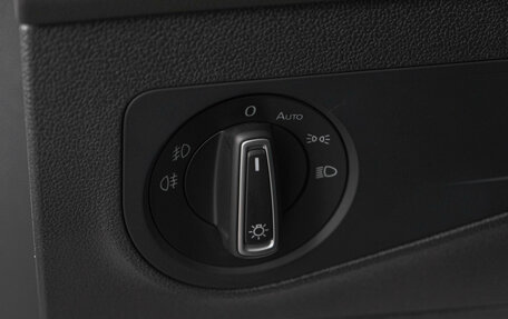 Volkswagen Tiguan II, 2018 год, 2 469 000 рублей, 23 фотография