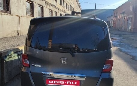 Honda Freed I, 2010 год, 1 050 000 рублей, 4 фотография