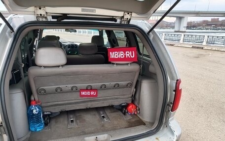 Chrysler Voyager IV, 2001 год, 550 000 рублей, 17 фотография