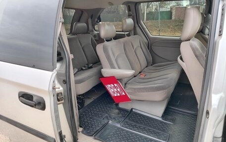 Chrysler Voyager IV, 2001 год, 550 000 рублей, 15 фотография