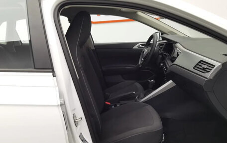 Volkswagen Polo, 2023 год, 1 420 000 рублей, 21 фотография