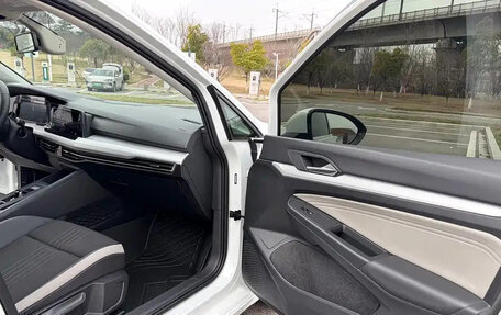 Volkswagen Golf VIII, 2023 год, 1 730 007 рублей, 11 фотография