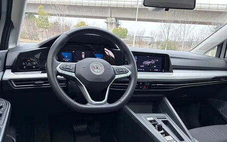 Volkswagen Golf VIII, 2023 год, 1 730 007 рублей, 13 фотография