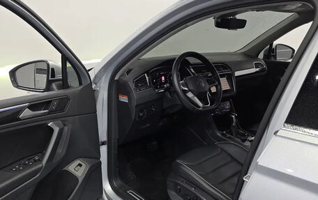 Volkswagen Tiguan II, 2022 год, 3 315 000 рублей, 5 фотография