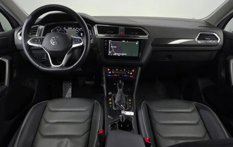 Volkswagen Tiguan II, 2022 год, 3 315 000 рублей, 9 фотография