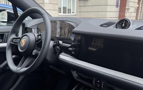 Porsche Cayenne III, 2024 год, 16 800 000 рублей, 2 фотография