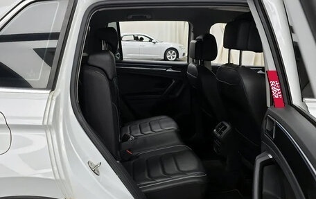 Volkswagen Tiguan II, 2022 год, 3 400 000 рублей, 6 фотография