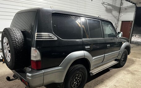 Toyota Land Cruiser Prado 90 рестайлинг, 1997 год, 1 050 000 рублей, 2 фотография