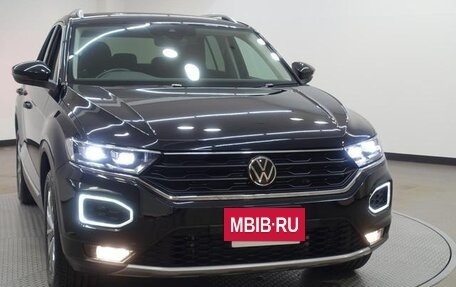 Volkswagen T-Roc I, 2021 год, 1 530 000 рублей, 6 фотография