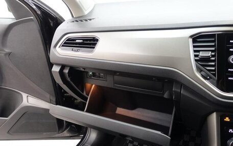 Volkswagen T-Roc I, 2021 год, 1 530 000 рублей, 25 фотография