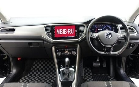 Volkswagen T-Roc I, 2021 год, 1 530 000 рублей, 12 фотография