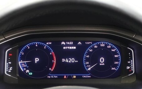 Volkswagen T-Roc I, 2021 год, 1 530 000 рублей, 28 фотография