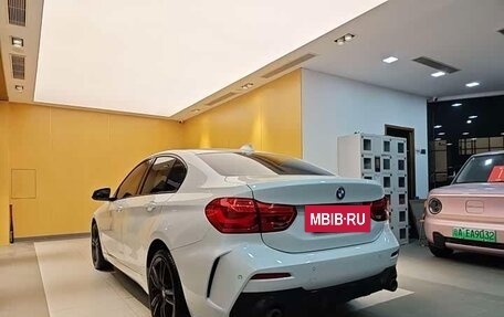 BMW 1 серия, 2022 год, 1 440 000 рублей, 4 фотография