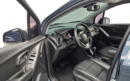 Chevrolet Trax, 2023 год, 1 855 000 рублей, 5 фотография