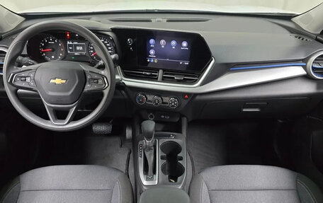Chevrolet Trax, 2023 год, 1 845 000 рублей, 8 фотография