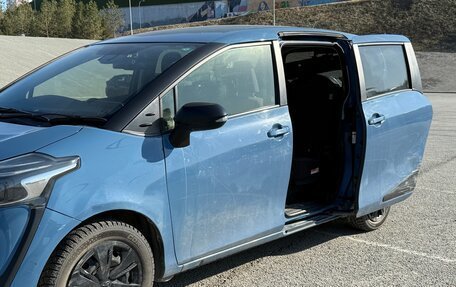 Toyota Sienta II, 2021 год, 1 400 000 рублей, 11 фотография