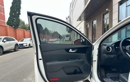 KIA K3, 2022 год, 1 390 000 рублей, 17 фотография