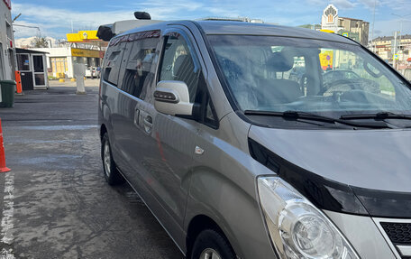 Hyundai Grand Starex Grand Starex I рестайлинг 2, 2014 год, 1 650 000 рублей, 2 фотография