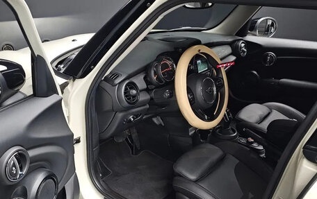 MINI Hatch, 2022 год, 1 920 000 рублей, 5 фотография