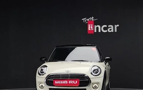 MINI Hatch, 2022 год, 1 920 000 рублей, 2 фотография