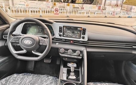 Hyundai Elantra, 2026 год, 1 900 000 рублей, 9 фотография