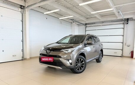 Toyota RAV4, 2015 год, 2 949 000 рублей, 1 фотография