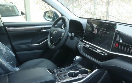 Toyota Highlander, 2025 год, 5 805 000 рублей, 6 фотография