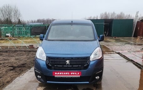 Peugeot Partner II рестайлинг 2, 2016 год, 840 000 рублей, 9 фотография