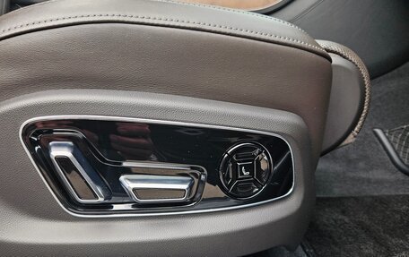 Audi A8, 2019 год, 6 050 000 рублей, 10 фотография