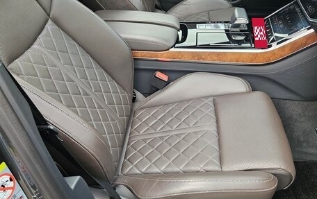 Audi A8, 2019 год, 6 050 000 рублей, 9 фотография