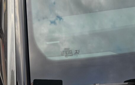 Audi A8, 2019 год, 6 050 000 рублей, 23 фотография
