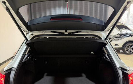 Volkswagen T-Roc I, 2023 год, 2 200 000 рублей, 24 фотография