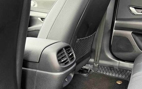 Hyundai Elantra, 2022 год, 1 240 000 рублей, 18 фотография