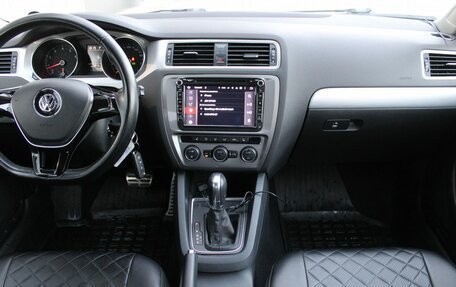 Volkswagen Jetta VI, 2017 год, 1 460 000 рублей, 10 фотография