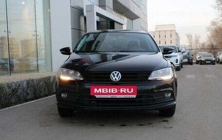 Volkswagen Jetta VI, 2017 год, 1 460 000 рублей, 2 фотография