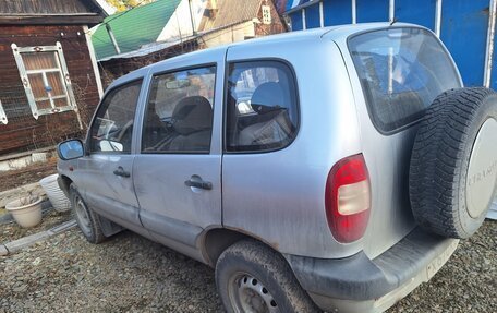 Chevrolet Niva I рестайлинг, 2004 год, 240 000 рублей, 1 фотография