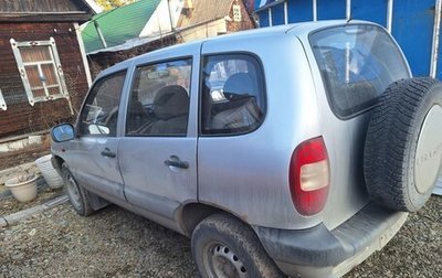 Chevrolet Niva I рестайлинг, 2004 год, 240 000 рублей, 1 фотография