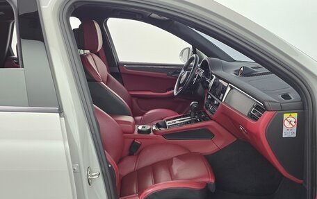 Porsche Macan I рестайлинг, 2021 год, 11 690 000 рублей, 8 фотография