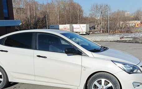 Hyundai Solaris II рестайлинг, 2014 год, 960 000 рублей, 4 фотография