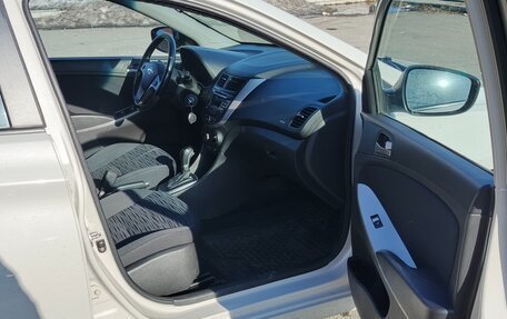 Hyundai Solaris II рестайлинг, 2014 год, 960 000 рублей, 5 фотография