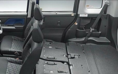 Toyota Roomy I, 2021 год, 1 450 000 рублей, 22 фотография