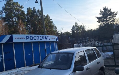 Chevrolet Niva I рестайлинг, 2004 год, 240 000 рублей, 2 фотография