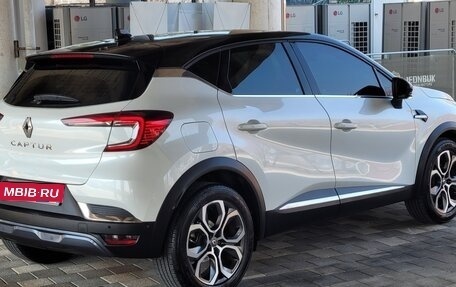 Renault Kaptur I рестайлинг, 2022 год, 1 590 010 рублей, 3 фотография