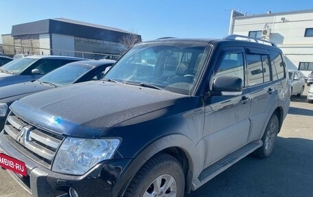 Mitsubishi Pajero IV, 2011 год, 1 850 000 рублей, 2 фотография