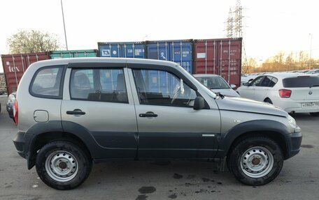 Chevrolet Niva I рестайлинг, 2015 год, 599 000 рублей, 4 фотография