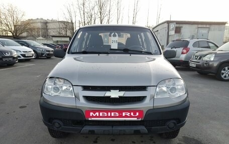 Chevrolet Niva I рестайлинг, 2015 год, 599 000 рублей, 2 фотография