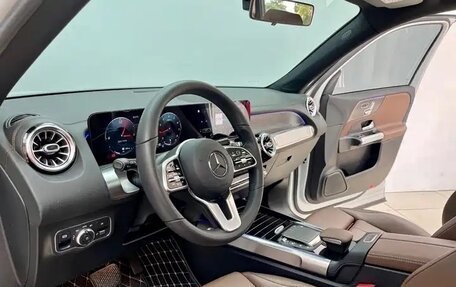 Mercedes-Benz GLB, 2022 год, 2 350 000 рублей, 7 фотография